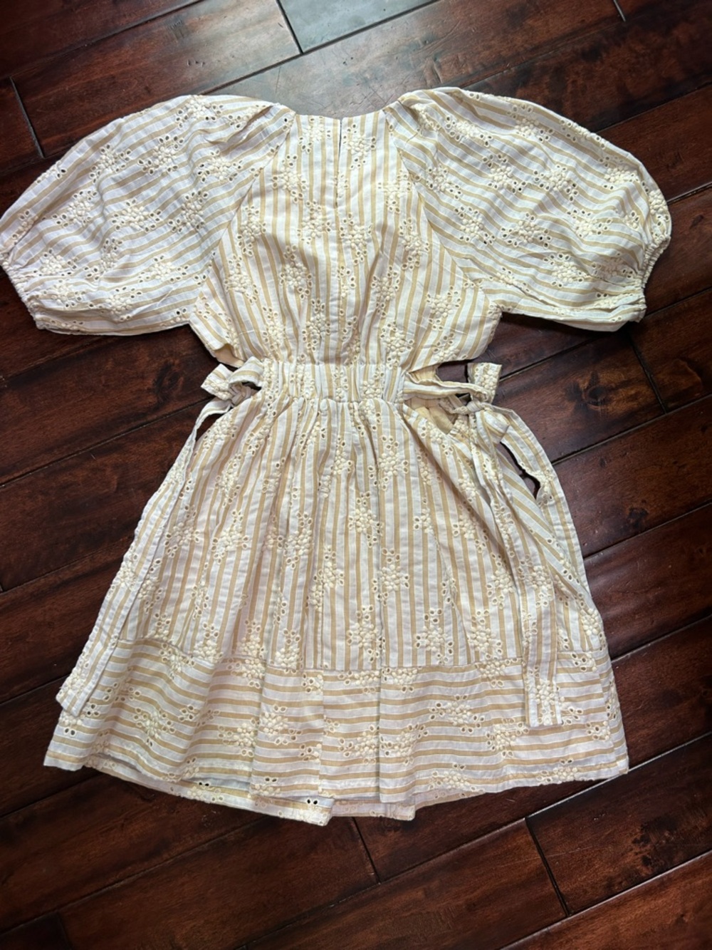 En Saison - NWT Cream and White Eyelet Stripe Peasant Dress - 100% Cotton - Picture 7 of 8
